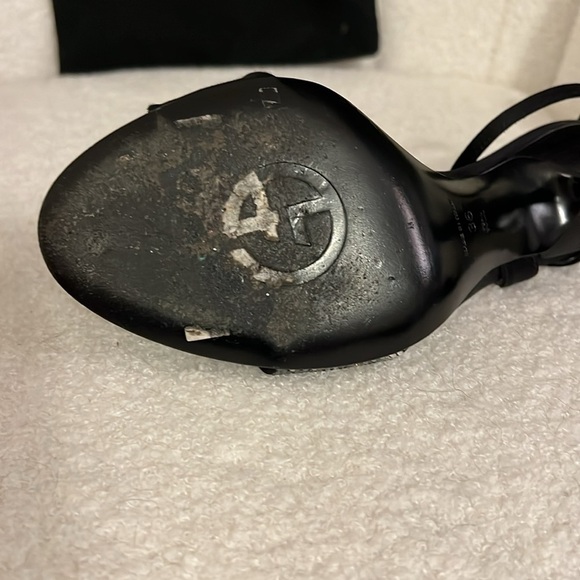 Giorgio Armani size 6 black satin with silver slingback sandals - Picture 4 of 5